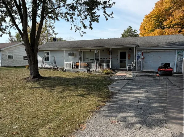 726 Indian Bridge Ln, Defiance, OH 43512