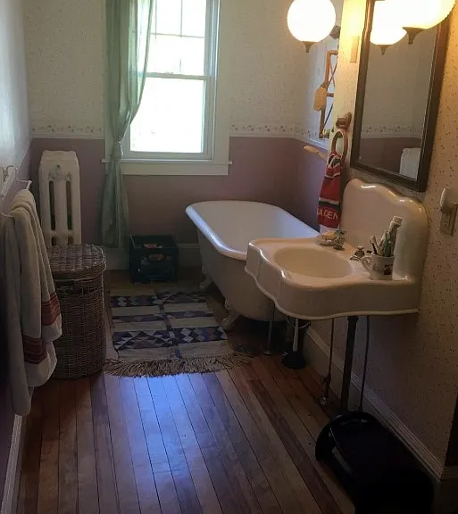 35 Clark Ave — Photo 6