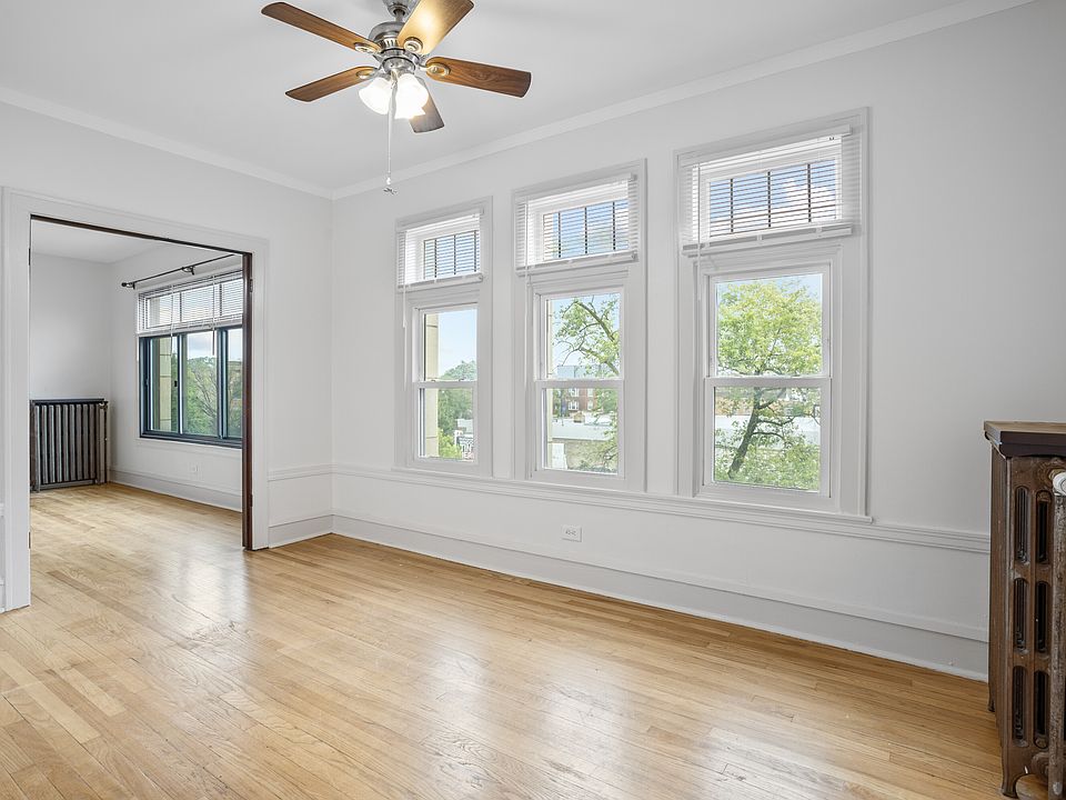 1st image of 2342 N Spaulding Ave #204