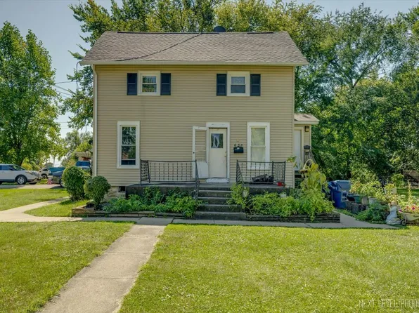 638 E Roosevelt St, Dekalb, IL 60115