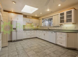 7112 Ottawa Rd NE, Albuquerque, NM 87110