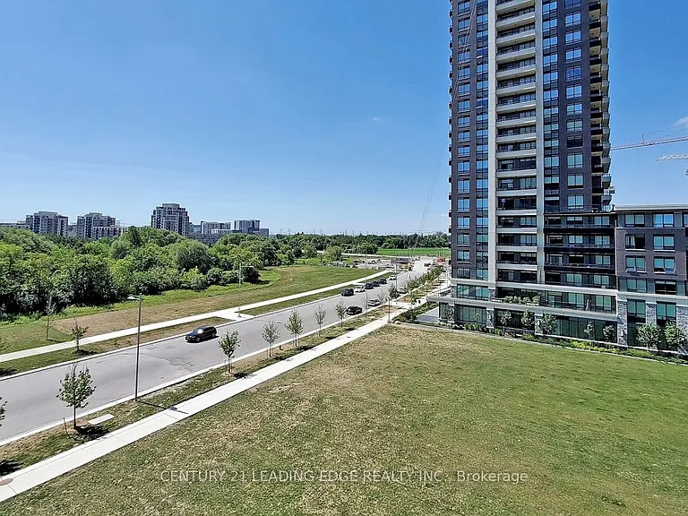 18 Uptown Dr #727 — Photo 30
