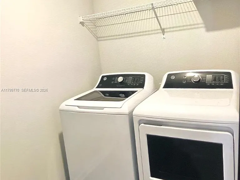 4961 Sampler Dr — Photo 10
