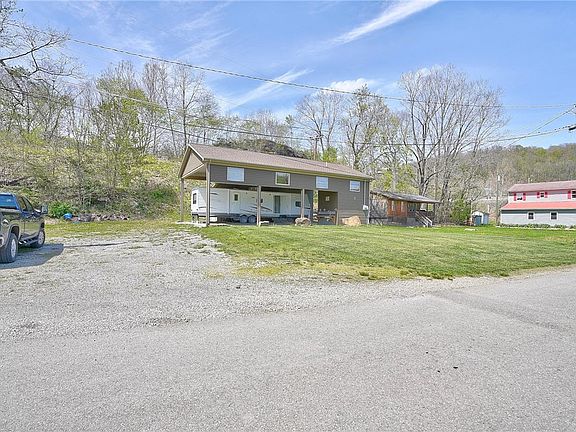 2nd image of 126 Dockside Ln