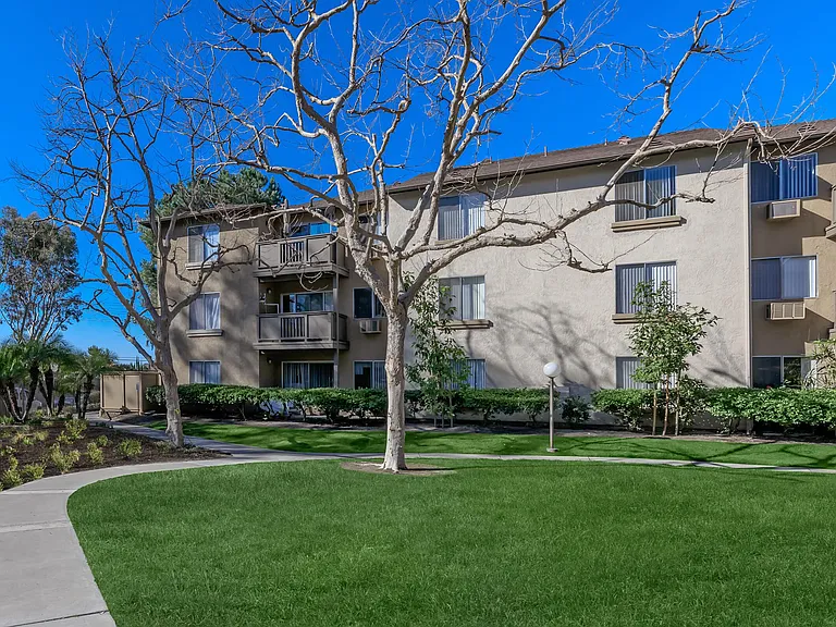 Trabuco Woods Apartment Homes — Photo 11