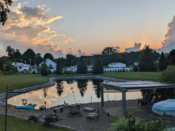 7965 E 300 N, Howe, IN 46746