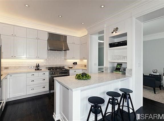 2nd image of 432 Laurel St #432