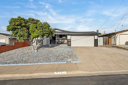 2615 Henry Ave Photo 1