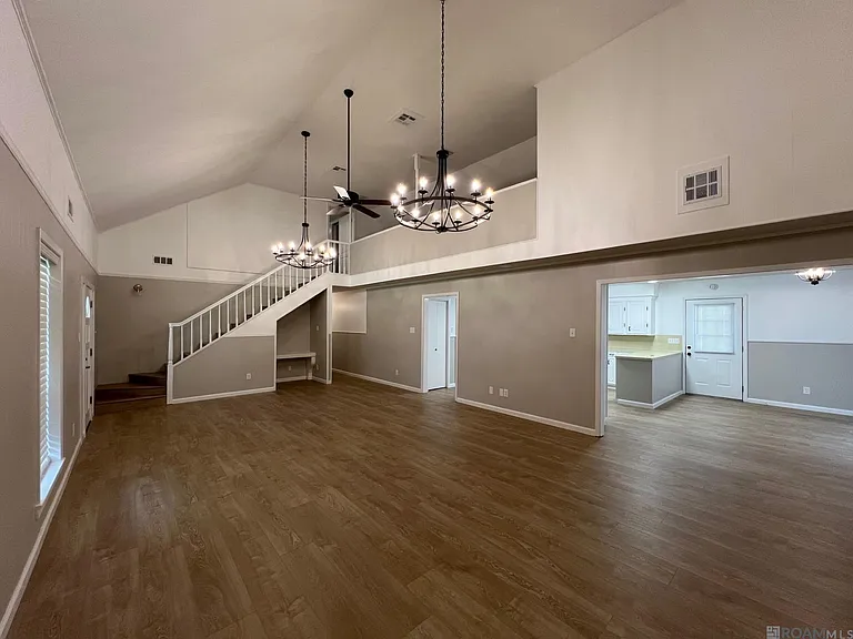 9240 Lockhart Rd — Photo 4