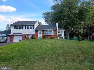 2183 Meadowview Dr, Jamison, PA 18929
