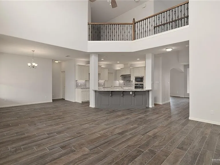4628 Estancia Pkwy — Photo 13