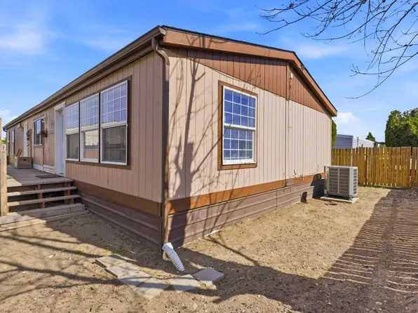 2105 N Steptoe St Trailer 25, Kennewick, WA 99336