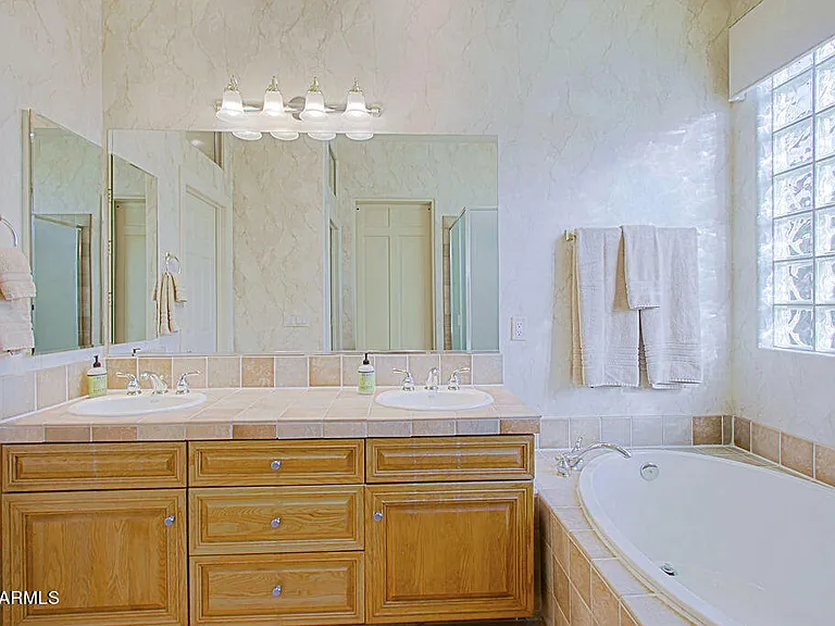 30946 N 74th Way — Photo 31