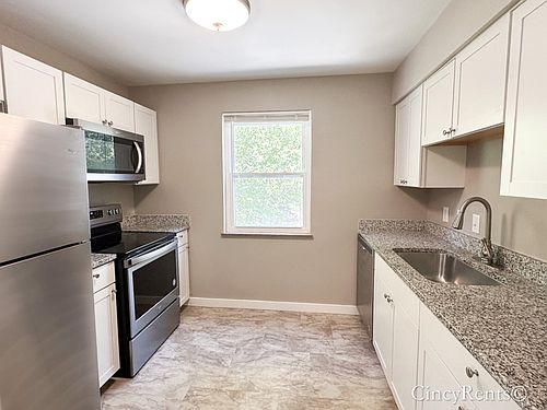 4th image of 3508 Linwood Ave #2