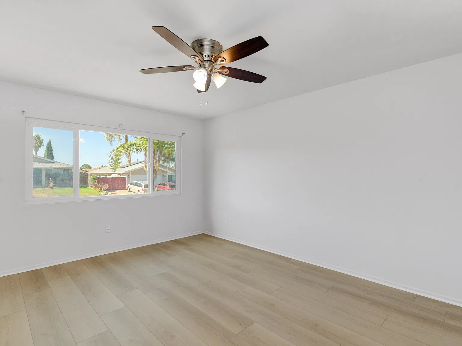 4 bed, 1308 sqft, $3,295 — Photo 4