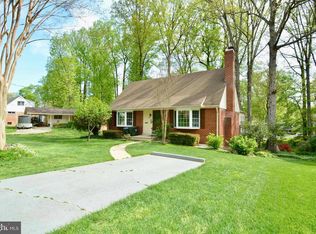 8921 Victoria Rd, Springfield, VA 22151