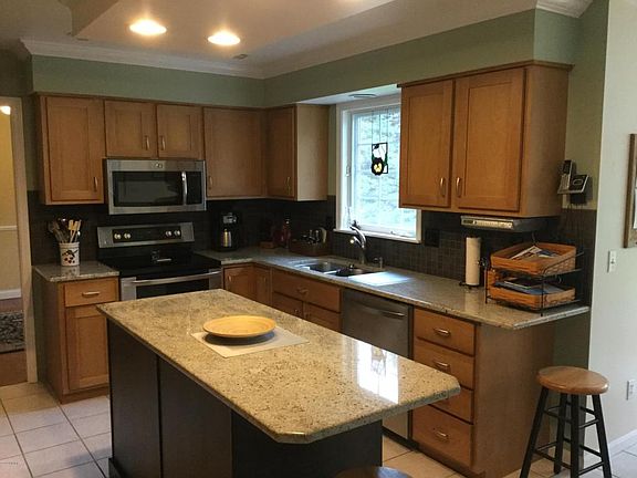 2nd image of 565 Aldersgate Dr