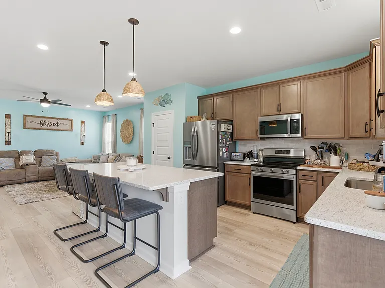 221 Willie Sanders Dr — Photo 9