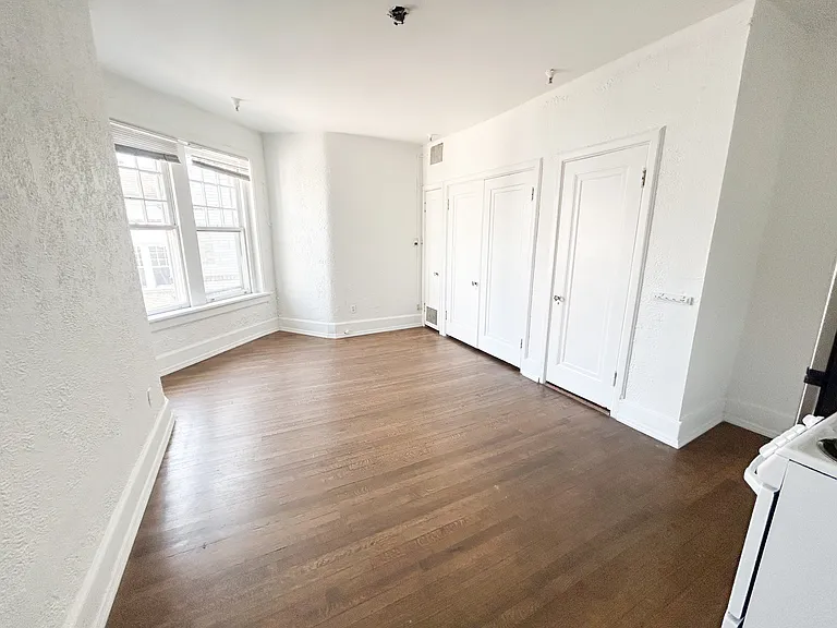Westboro Apartments — Photo 12