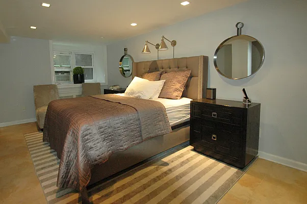 Rented by BLU Real Estate | media 17