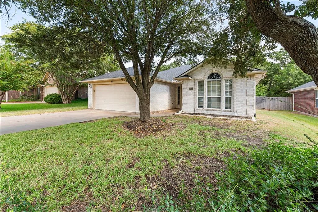 3 bed, 1397 sqft, $1,800 — Photo 3