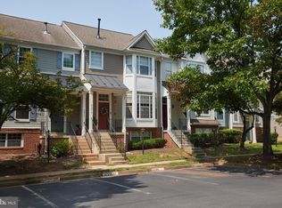 20519 Warburton Bay Sq, Sterling, VA 20165