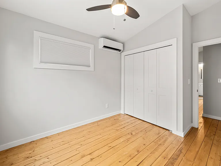 112 Lager Ln — Photo 9
