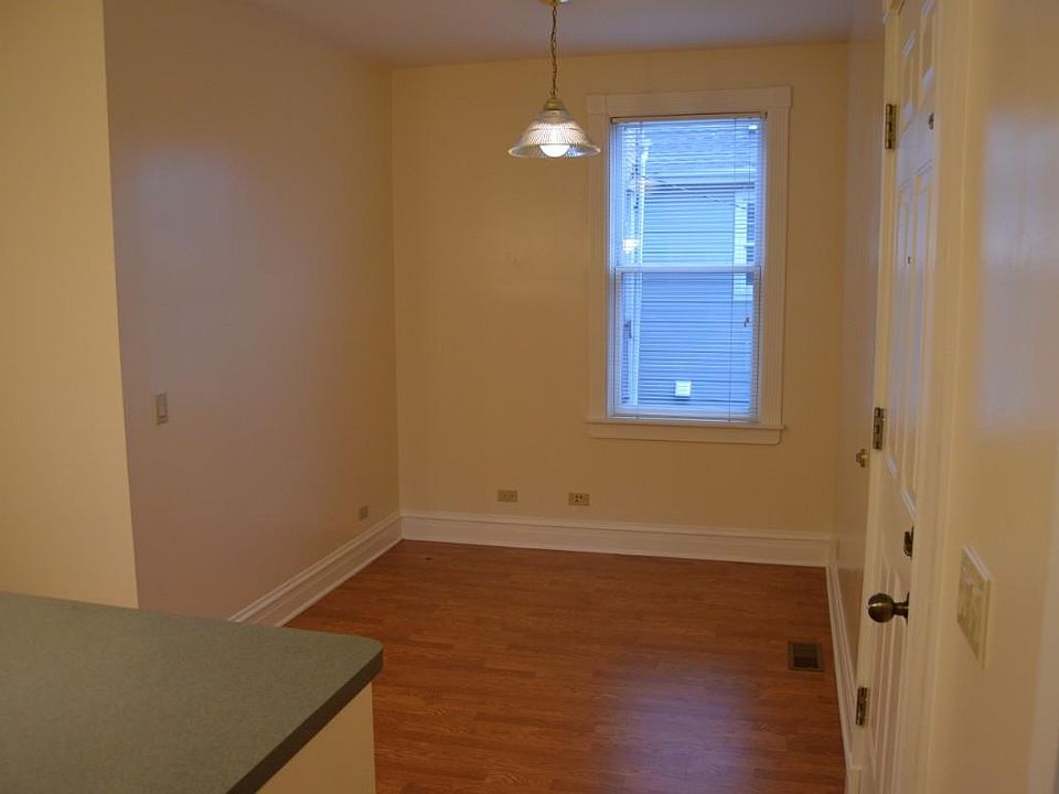 1st image of 3448 N Seeley Ave #2
