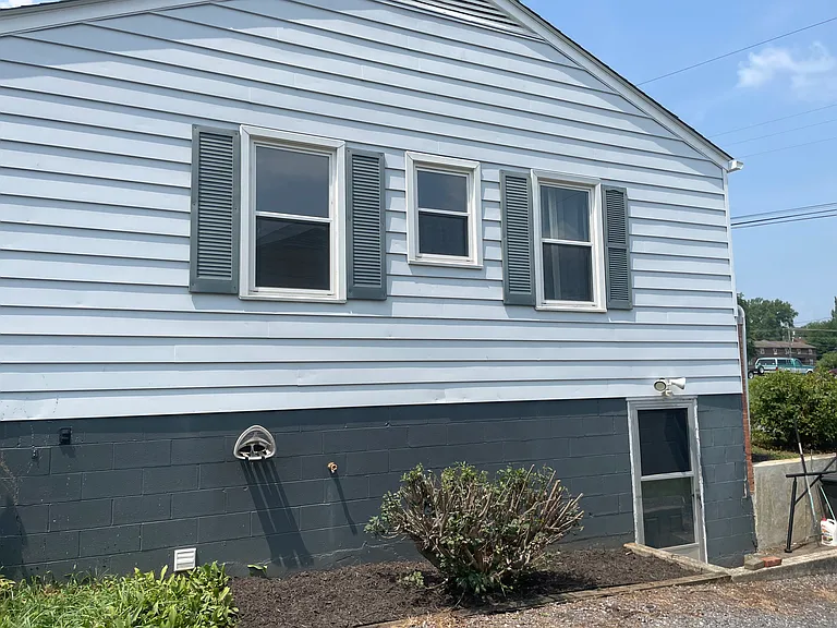 2608 Hanover St — Photo 2