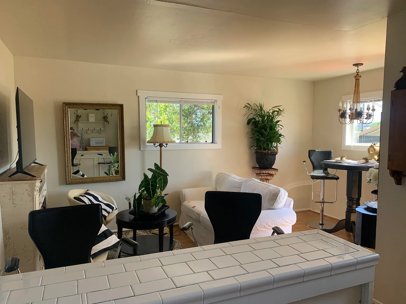 1 bed, 1.0 bath, $3,500 — Photo 4