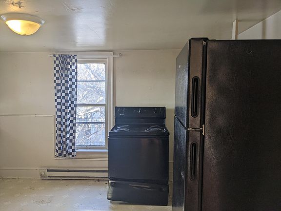 5th image of 225 Summit Ave #2