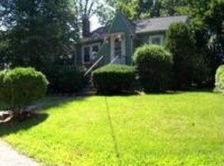 7 Agnes Pl, Lake Peekskill, NY 10537