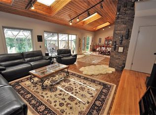 35 W Amy Ln, Rochester, NY 14626