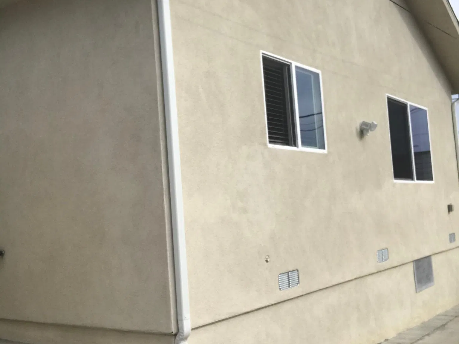 832 E Cypress Ave — Photo 2