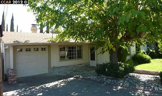 21 Mayo Ln photo 1
