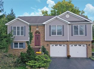 11909 Woodin Rd, Chardon, OH 44024