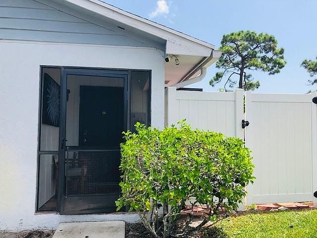 1st image of 4423 NE Walden Circle