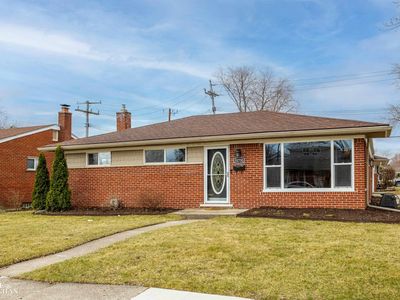 31731 Tanglewood St, Saint Clair Shores, MI, 48082