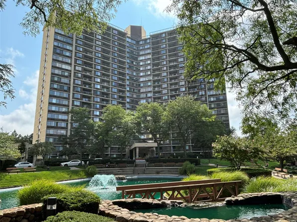 One Bay Club Drive #18 S, Bayside, NY 11360