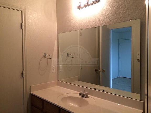 4th image of 138 Ryan Cir Unit D