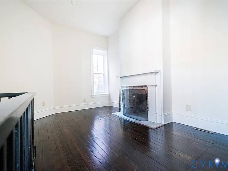 407 W Clay St #B — Photo 6