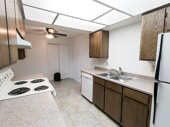 5th image of 629 N Mesa Dr APT 44