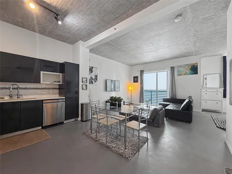 234 NE 3rd St #608 — Photo 6