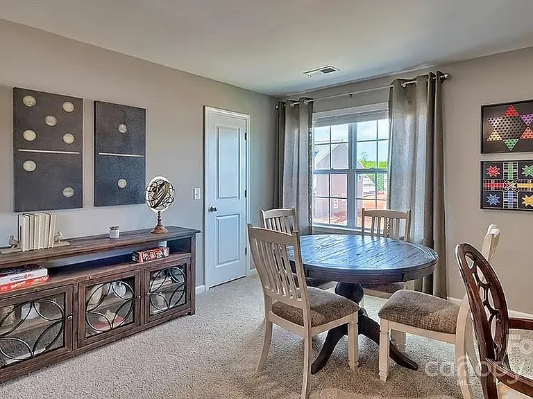 92 Ashelyn Park Dr — Photo 11