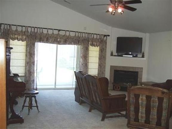 3rd image of 8907 W Canyon Pl