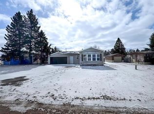107 E Blueberry St, Gwinn, MI 49841