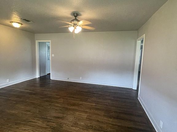 2nd image of 2211 Helena Ave
