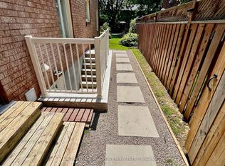 1450 Greenbriar Dr, Oakville, ON L6M 1Z3