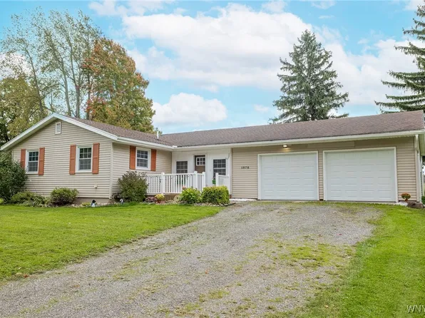 1976 Lewiston Rd, Basom, NY 14013