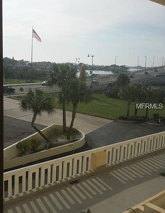 4th image of 100 Bluff View Dr APT 215C